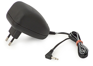 Indoor Antenna Amplifier: AWS-1243 (47-862MHz; 1-in, 3-out; 24/26 dB)